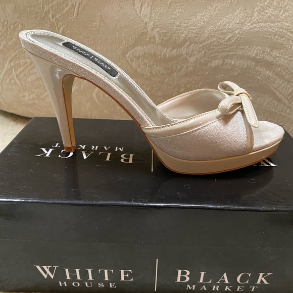 WHBM Shoes 👠 - Picture 2 of 6